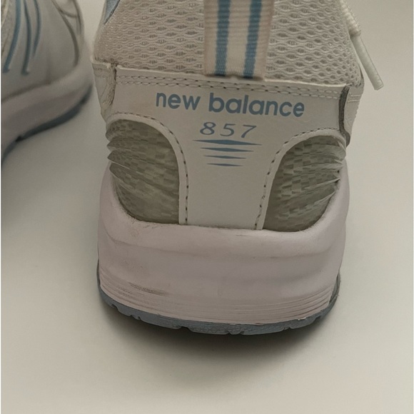 New Balance 857 Cross Trainer Low Top Tennis Shoes White/Baby Blue - size 9 - Picture 7 of 11